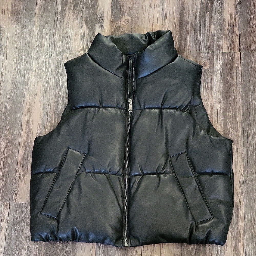 Banana Republic Puffer Vest